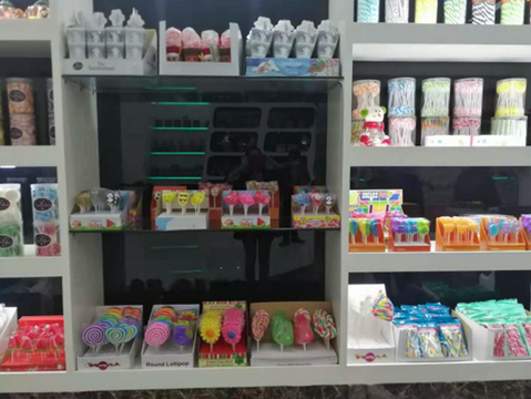 التركيبات المخصصة